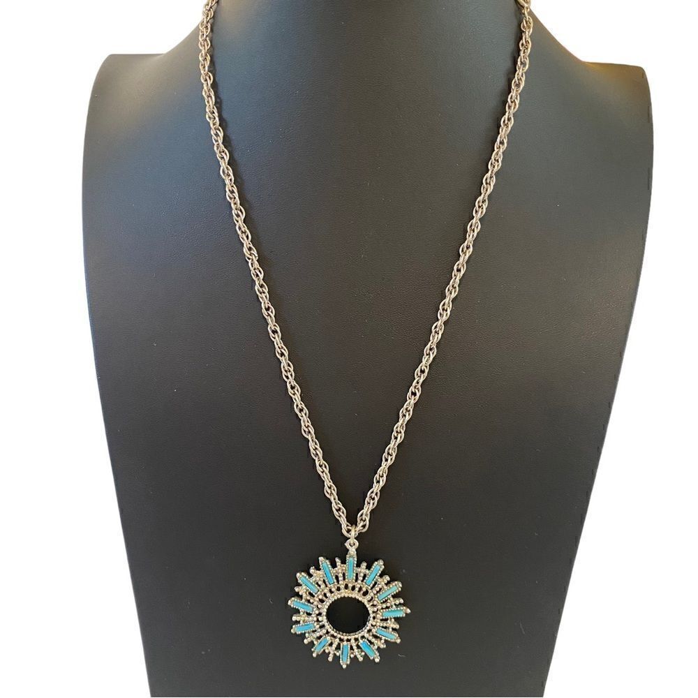 Vintage Silver Toned Faux Turquoise Circular Pendant on Rope Chain